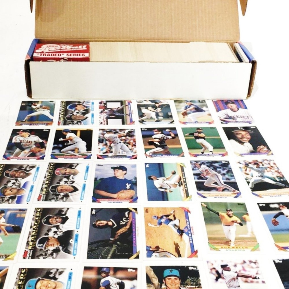Topps Baseballs Card Collection Box Lot of 100 - Picture 2 of 5